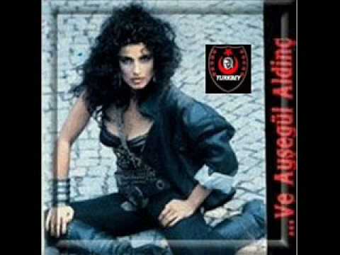 AYŞEGÜL ALDİNÇ (1988) - Gözlerin Su Yeşili