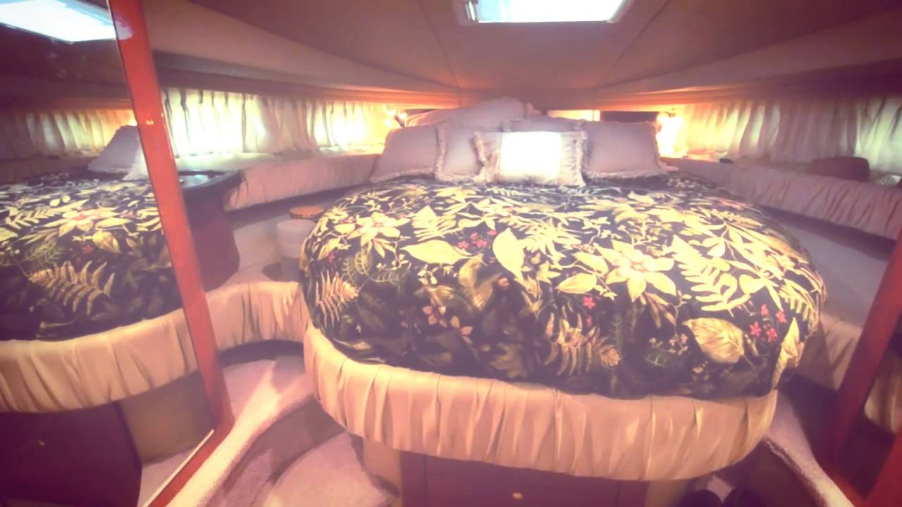 2000 Sea Ray 410 Express Cruiser