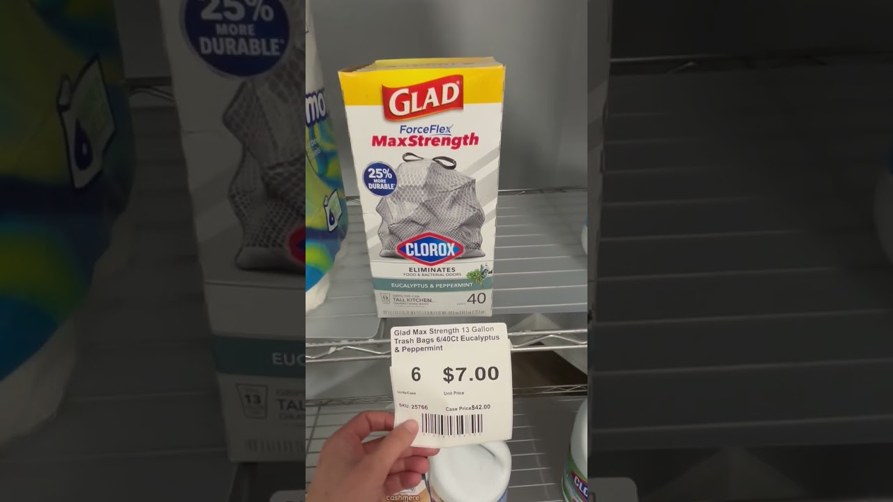 Glad ForceFlex MaxStrength Trash Bags – Eucalyptus & Peppermint Scent 