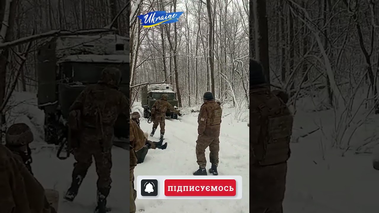 Ось наше таксі класу люкс. Here is our luxury taxi. 