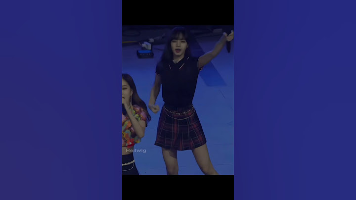 The bracelet is too big for Lisa's wrist 🫳 #blackpink #lisa #lalisa