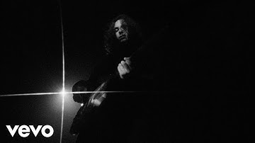 Eddie Benjamin - KISS ME (Official Music Video)