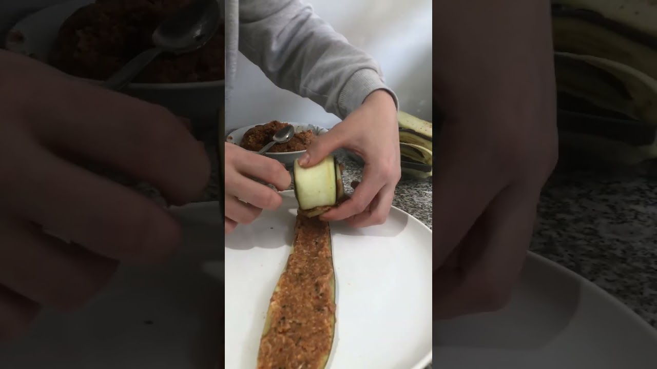 Kıymalı patlıcan sarma kebap ???????? (tarif açıklamada) Kıymalı patlıcan sarma kebap ???????? (tarif açıklamada)
