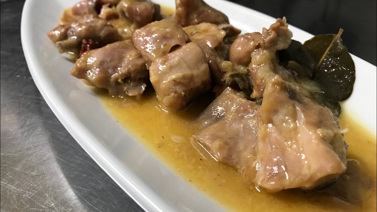 Conejo al ajillo