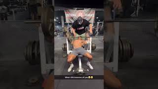 Why you shouldn’t Bench with 1 arm @bigboybake @teampersonalrecord wraps used #shorts #viral #gym