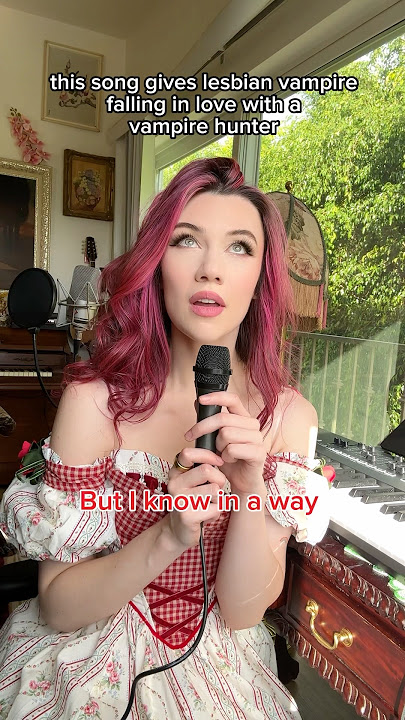 you know youâre a LESBIAN and when u hear THIS