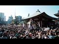熱気あふれる三社祭の宮出し