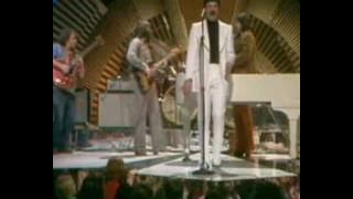 THE GUESS WHO - AMERICAN WOMAN - LIVE (1970) - HQ.flv