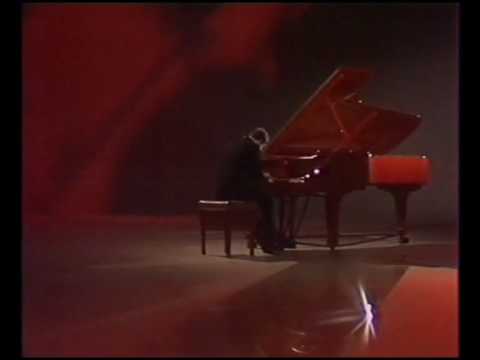 Valeri Kastelsky Plays Scriabin Etude Op.42 No 5