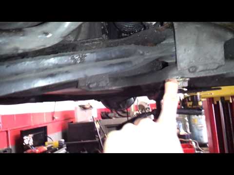 2001 Oldsmobile Alero 2.4L - Front sway bar and bushing RE+RE