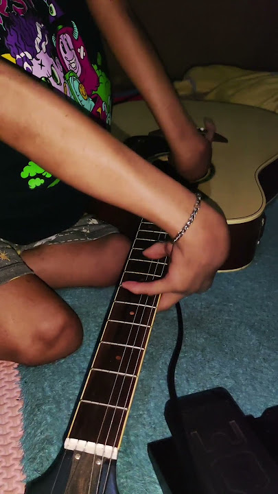 Lilis Karlina - Siapa Kau #liliskarlina #guitarcover #guitarsolo #music #shortvideo #shorts #dangdut