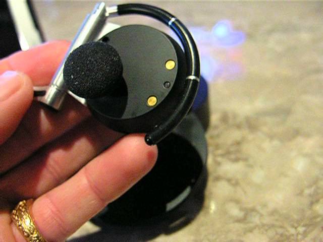 BengalBoy Reviews the Bang & OluFsen EarSet 2 Bluetooth Headset with DSP  Noise Cancellation. Video 2 - YouTube