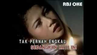 Video thumbnail of "SYURA kasih tak terjamah"