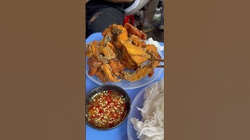 Review Bún Cá Chấm đông khách ở Hà Nội |Hiểu Quyên Nè #shorts