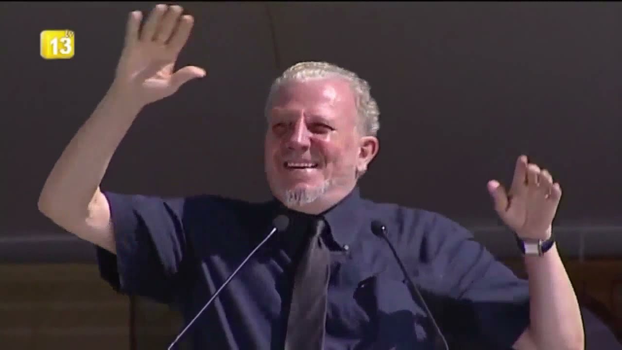 Encuentro Vocacional Camino Neocatecumenal Kiko Arguello Plaza De Cibeles Madrid España