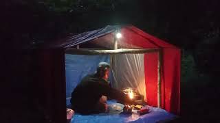Download Lagu camping hujan deras bermalam di pondok hutan  MP3