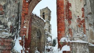 Кладбище, утонувшее в сугробах. Живописные руины Никольского храма. (с. Русско-Высоцкое, Лен.обл).