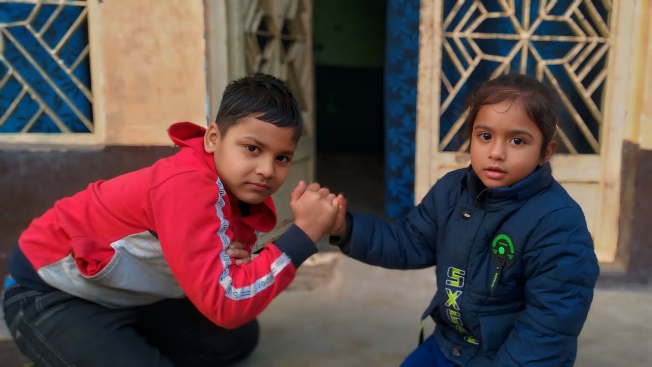 Kanha Jee VS Veera 😲 Pushup Challenge | Daily Vlogs