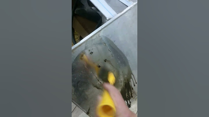 Krom hem paslanma  yapabilen bir metal hemde temizlenip tekrar kullanılan bir metaldir / pas sökücü