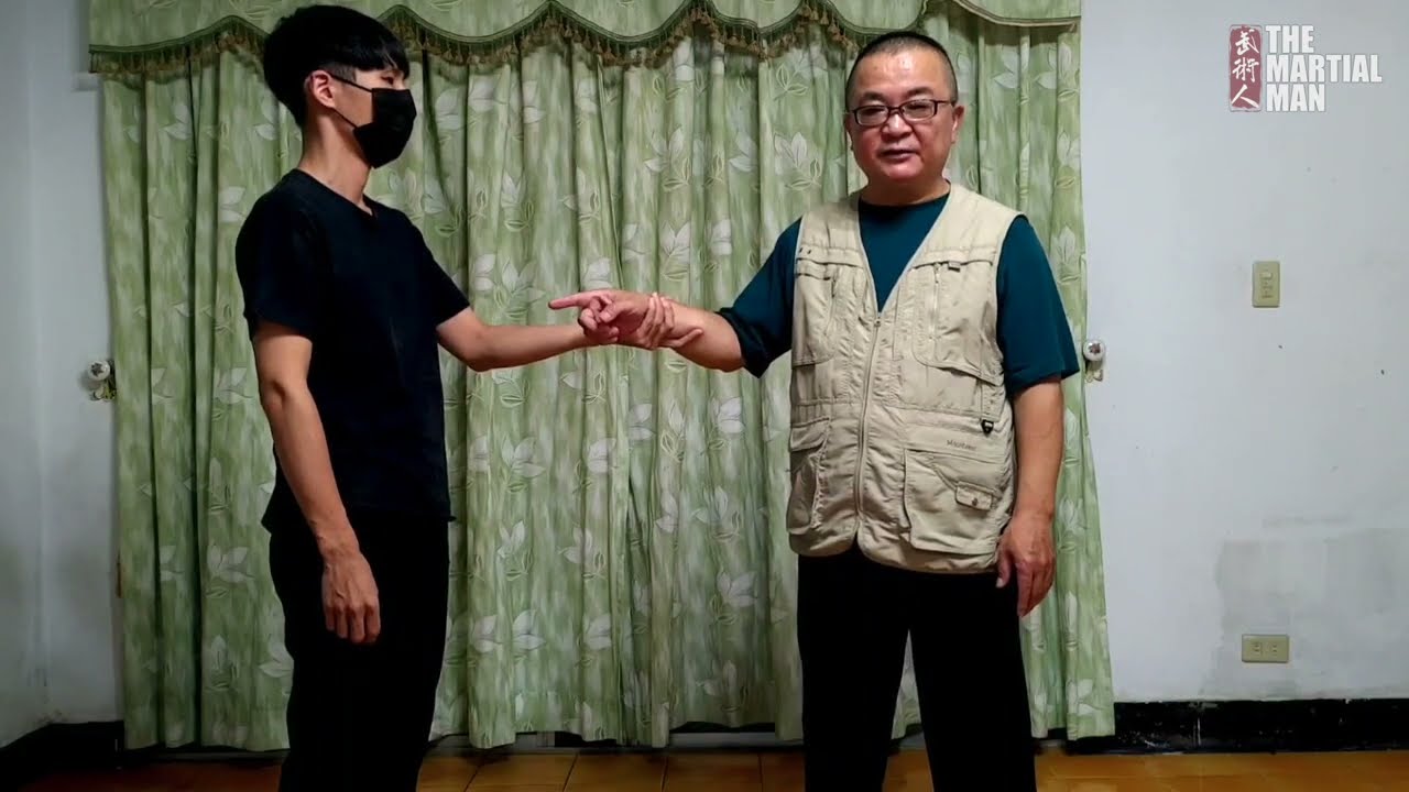 'Bypassing' demonstrated by Master Huai Hsiang Wang