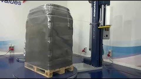 Rotoplat 508 semi automatic stretch wrapper with Roping Device