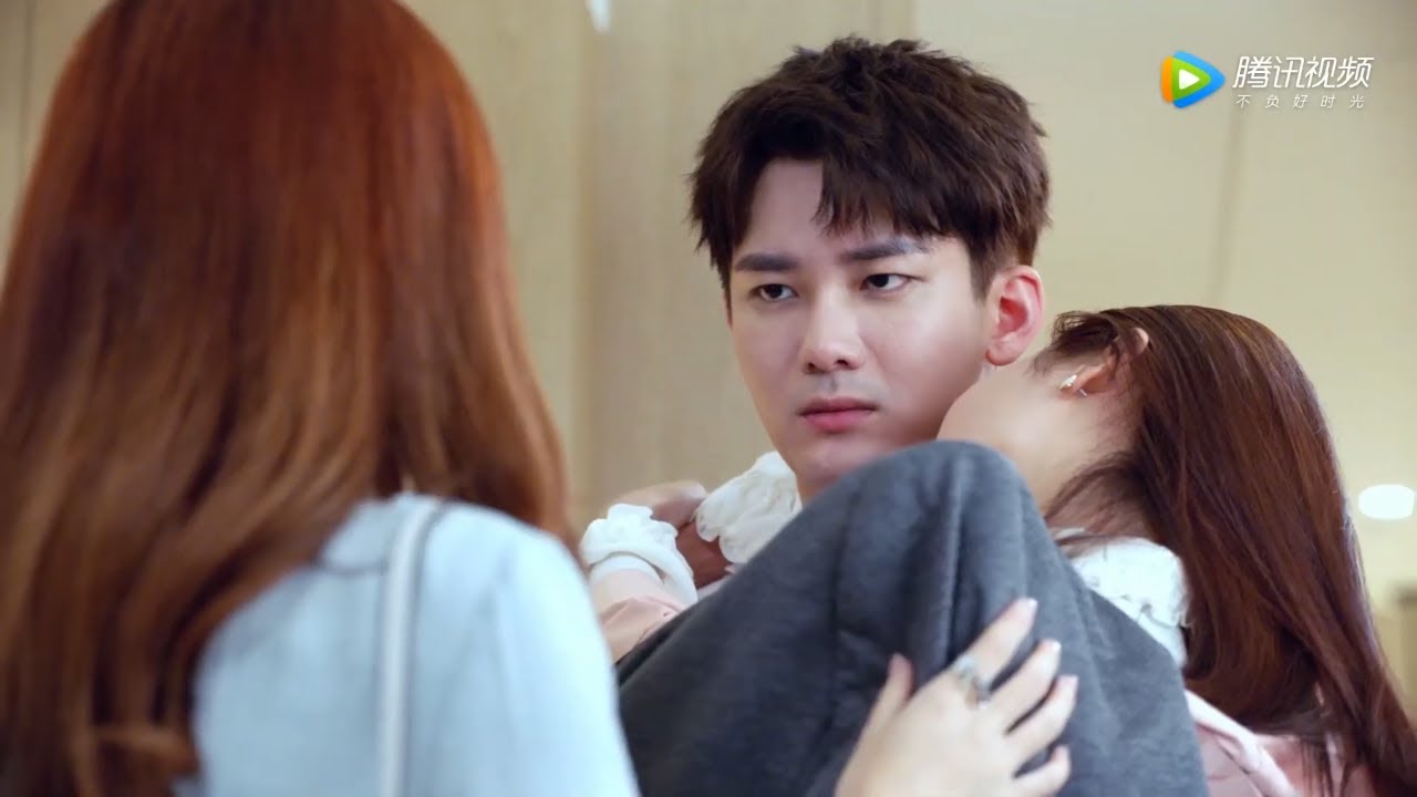 醉酒灰姑娘被男二强迫，霸道總裁發怒，霸氣抱起女友帶回家！ 【愛情的開關】