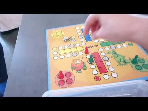 Vidéo: Pouvez-vous jouer au parcheesi en ligne ?