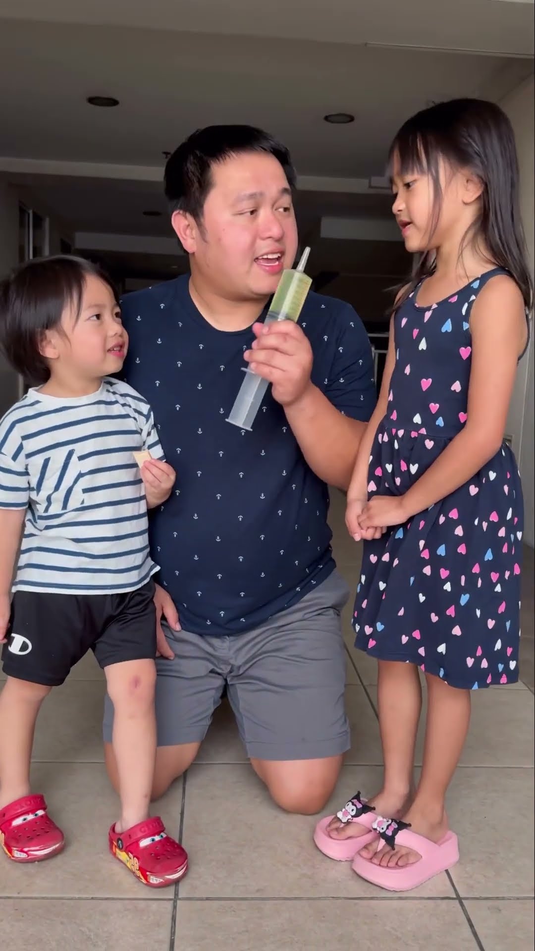 Baby pranks dad with injection ?????❤️????✅