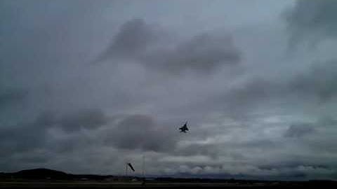 F15 Fighter jet.. Fast pass to vertical climb!