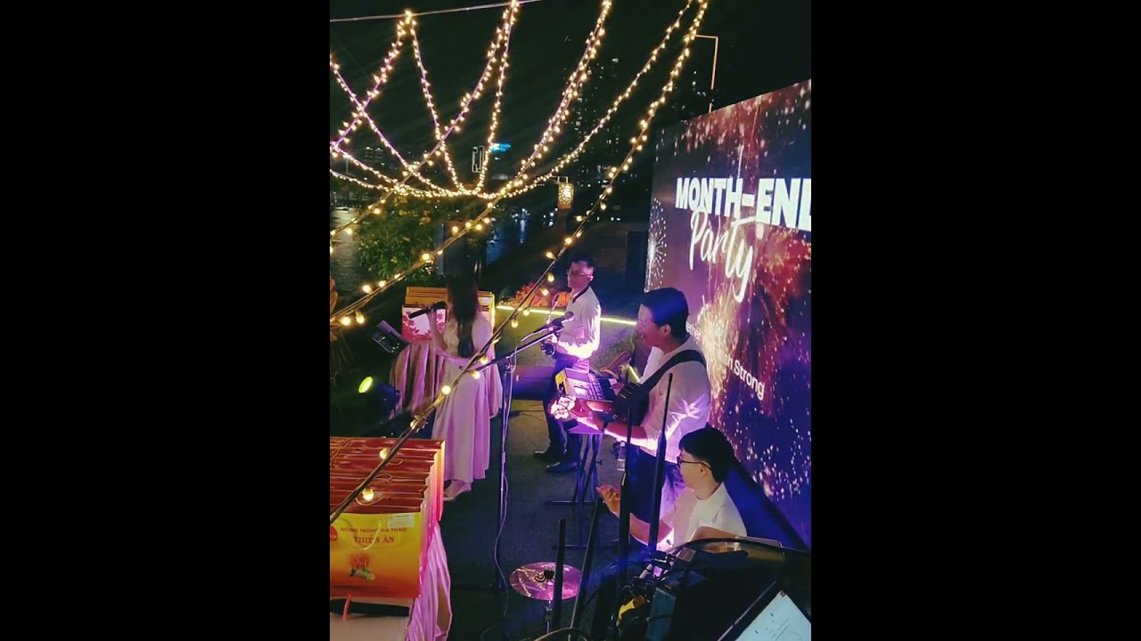 Mùa xuân đầu tiên - st Tuấn Khanh (1966) - Live Acoustic Band