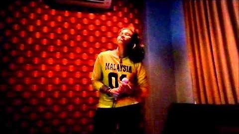 NYALAKAN API NIKE ARDILLA