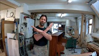 Holzmalerei Mit Bierlack. Anwendung Bei Möbel.