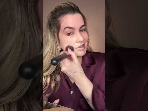 Tu já testou a base perfeita da minha marca? Disponível em alicesalazar.com.br #maquiagem