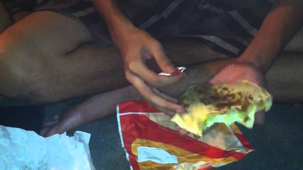 Taco bell Crunchwrap supreme & 5 layer burrito review - YouTube