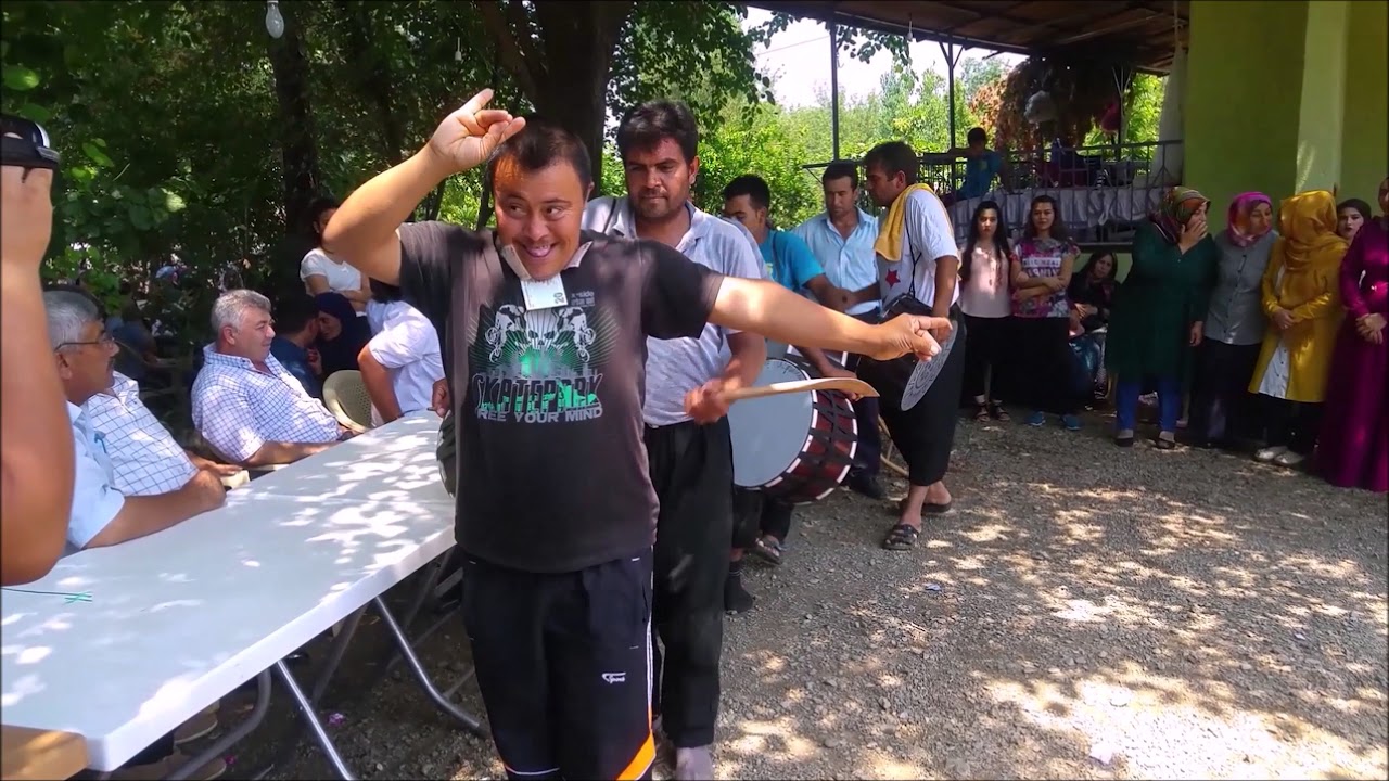 FARSAK AŞİRETİ DÜĞÜNLERİ TÜRKİYEM ALİ GÜMÜŞ BEYİN SHOW U...