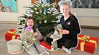 CHRISTMAS MORNING OPENING PRESENTS  *baby's FIRST christmas* | Family Fizz