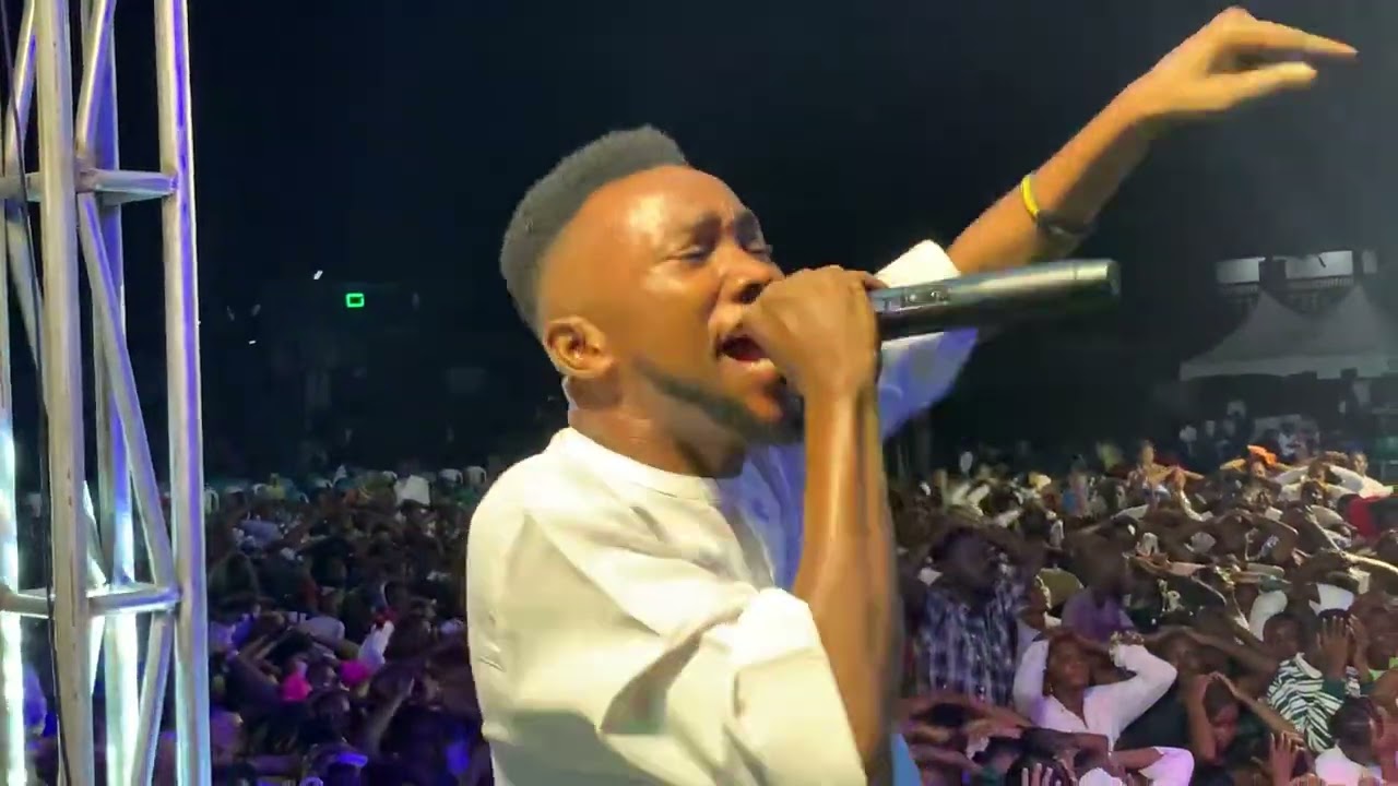 Numa Praise Obus live at Yenagoa Bayelsa State