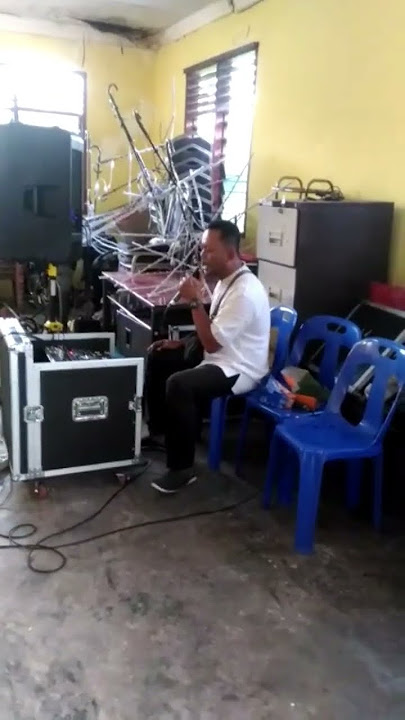 izinkan aķu sayang merinduimu selalu (gugurnya bunga cinta)by kumpulan Laksamana