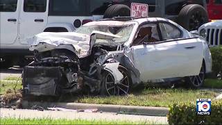 Pedestrian killed, driver injured in Pompano Beach bus stop crash