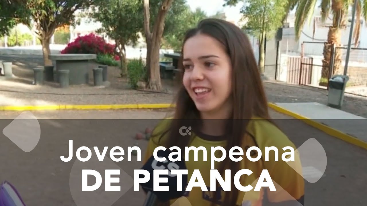 Joven campeona de petanca