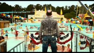 Piranha 3DD -  Trailer (HD) *UNCENSORED*