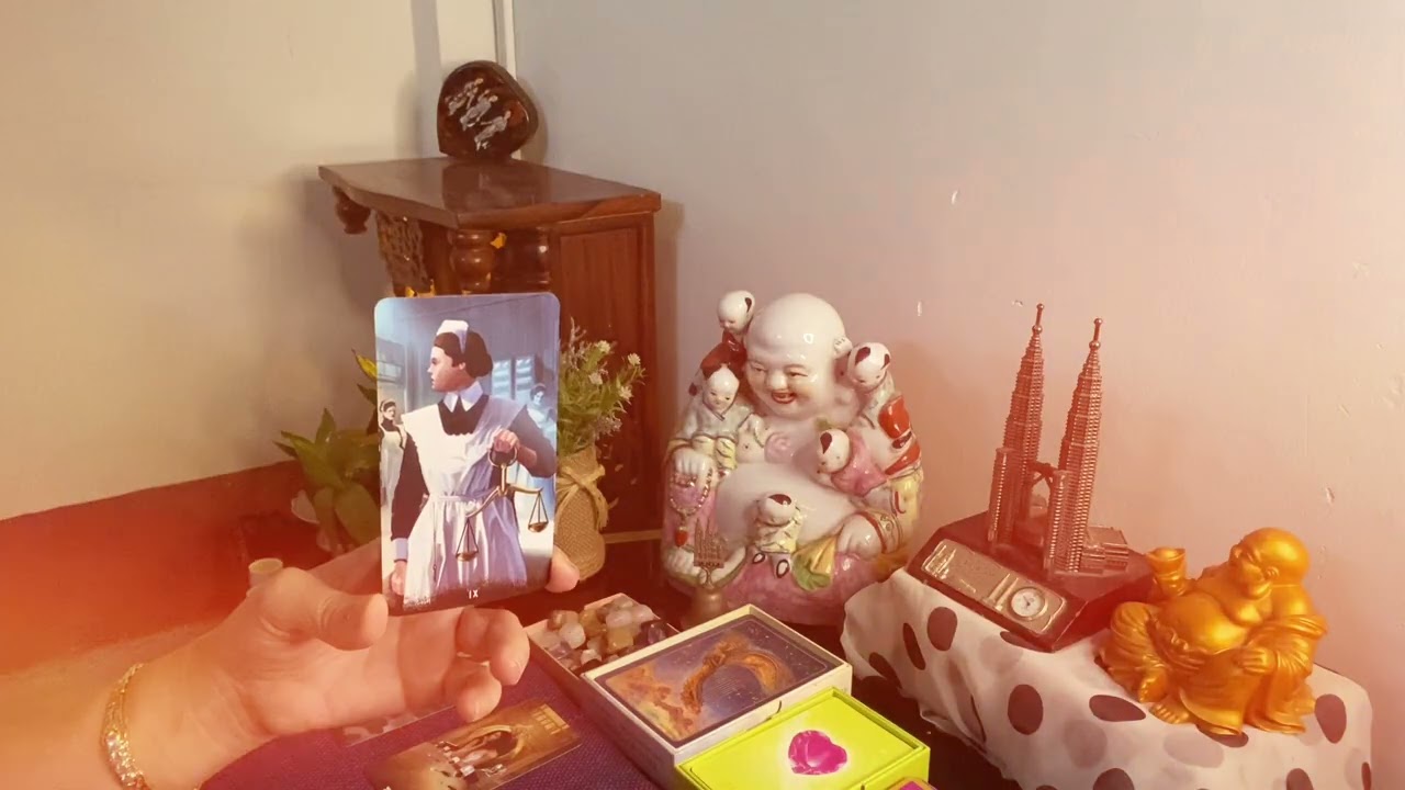 CÓ NGƯỜI NHỚ THƯƠNG BẠN RẤT NHIỀU LÚC NÀY ! HỌ LÀ AI ??