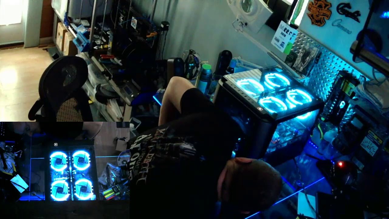 Unboxing and Using The Thermaltake Level 20 VT - YouTube