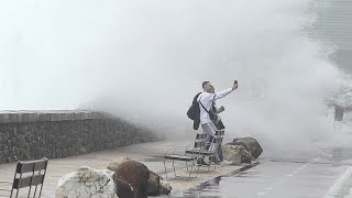 Espectacular oleaje en Donostia