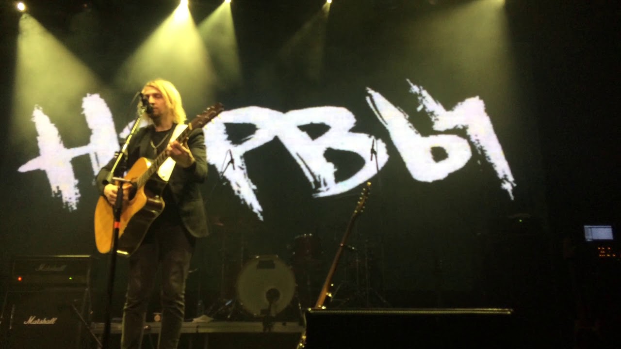 хакер злодей. хакеры фильм 1995 чума. злодейки disney. джафар и яго. отрицательный герой песня.