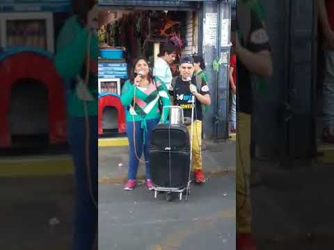 Ciegos cantando❤️ a mi me gustan mayores