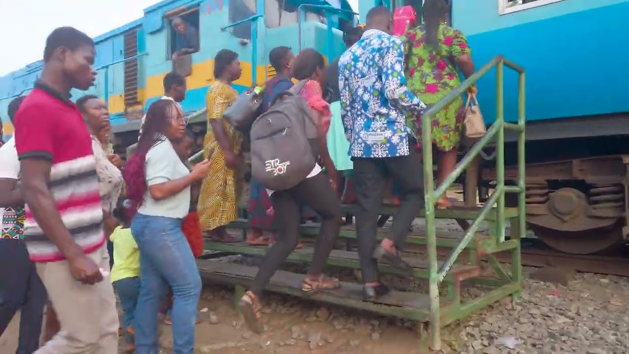 AFRICA TRAIN DRIVE GHANA ACCRA FROM TEMA - MAKOLA