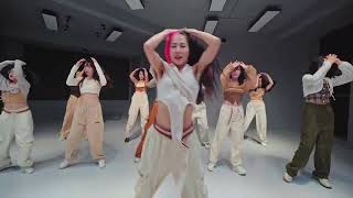 S22 Mai Trang Team Dance Cover - Sad Girlz Luv Money - Team 5Ce