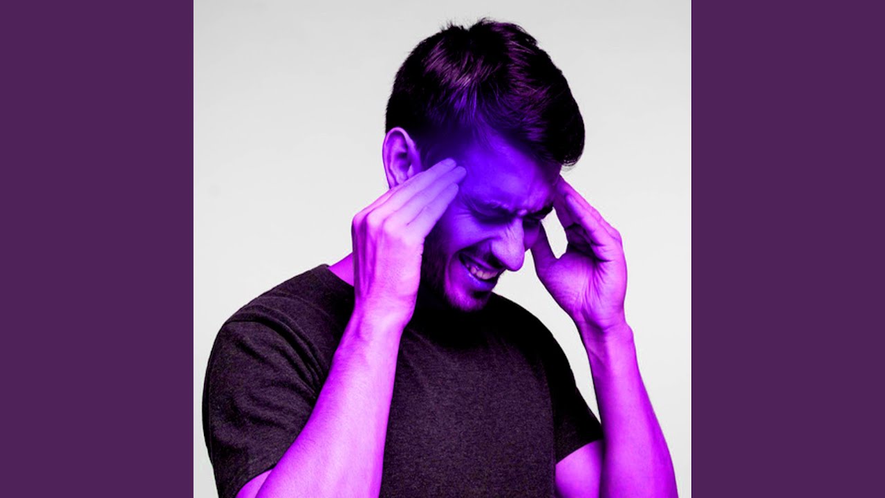 Guarda HEADACHE su YouTube Guarda HEADACHE su YouTube