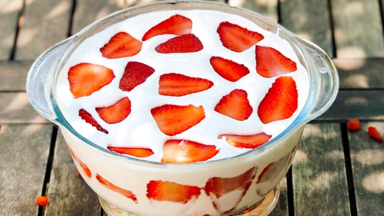 No Bake Strawberry Trifle Dessert | Strawberry Dessert Trifle | Dessert Recipe | Flavourful Food